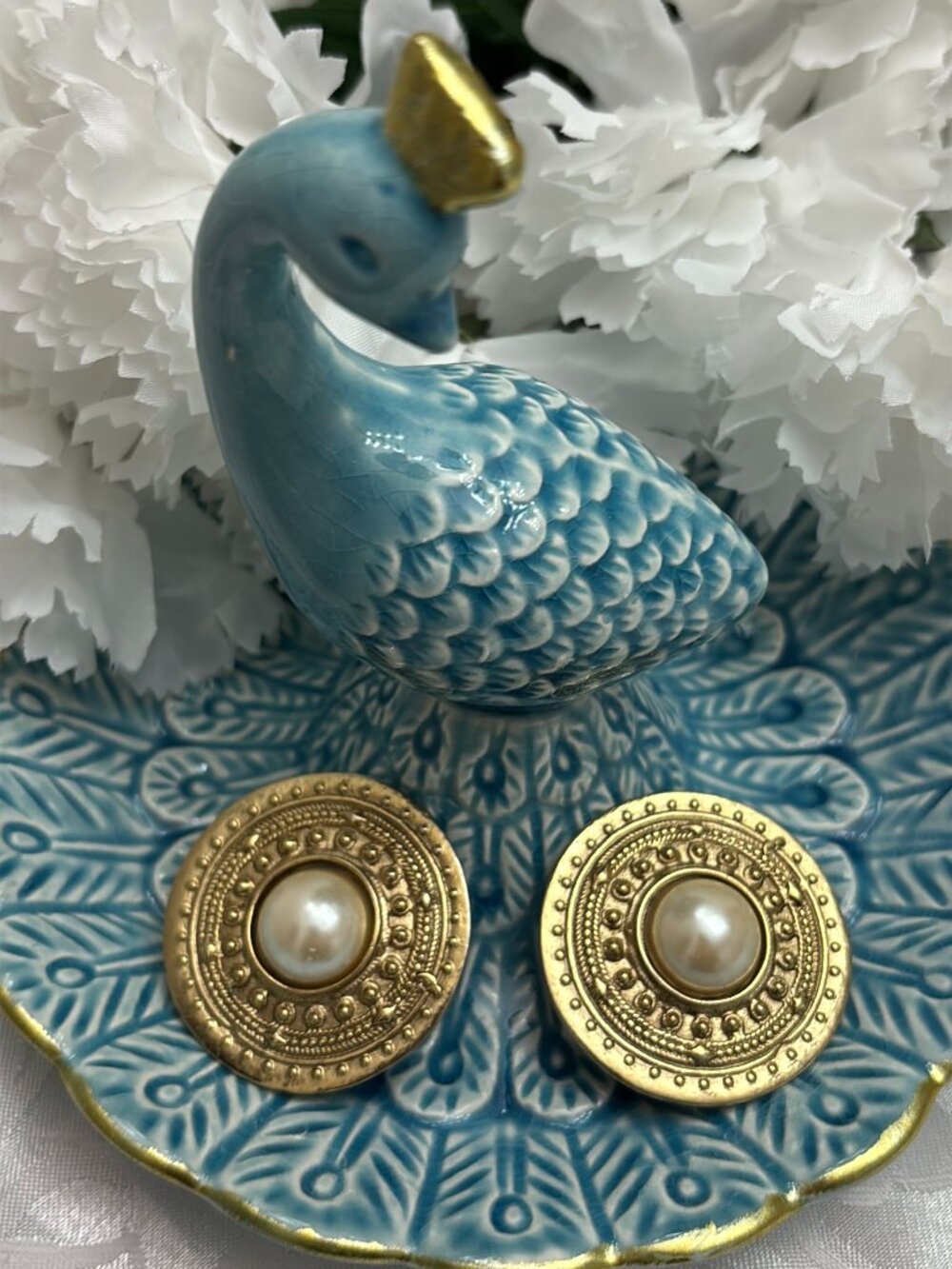 FAUX PEARL CLIP EARRINGS